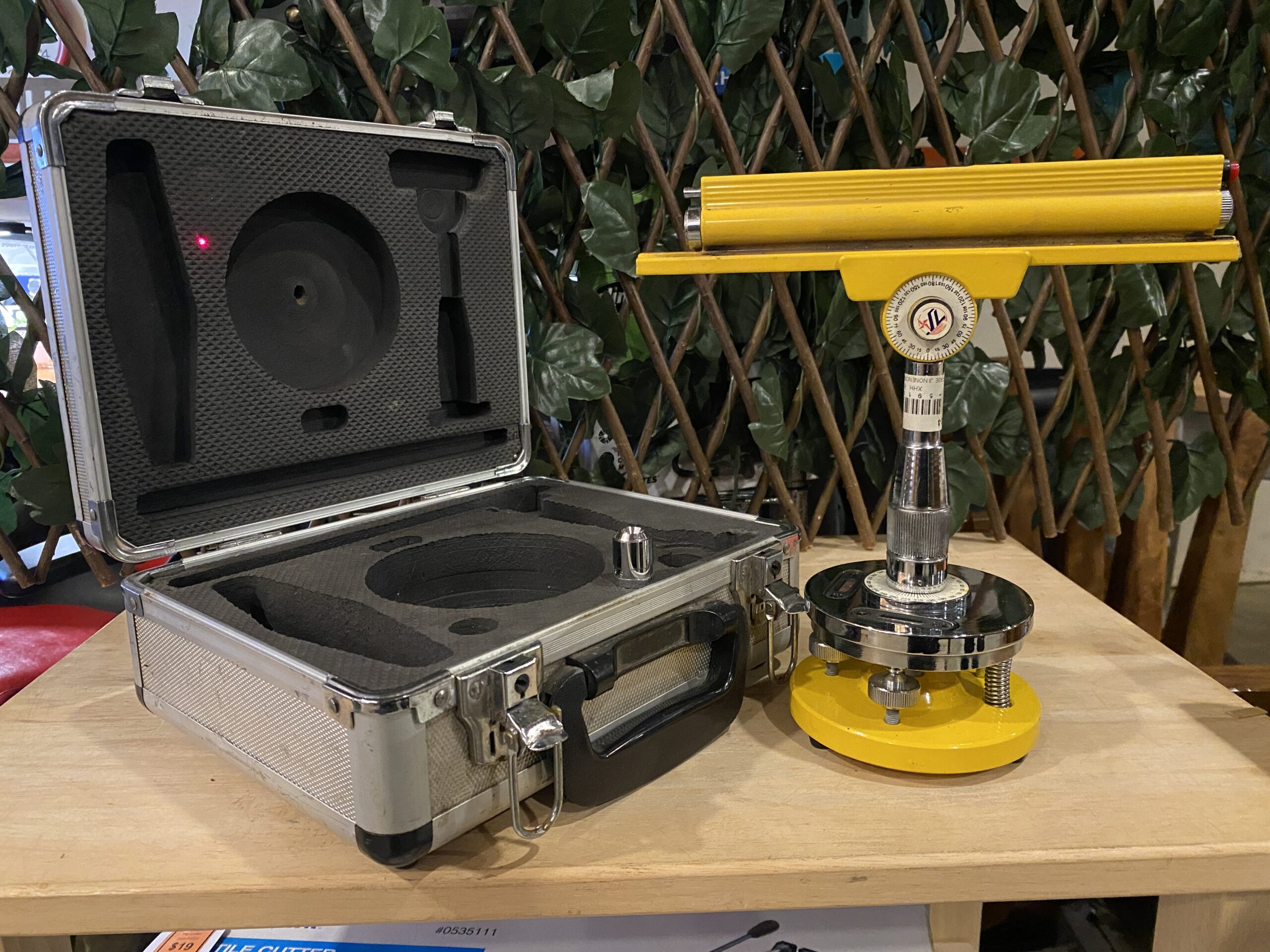 Industrial Laser Level Universal Survey Instrument