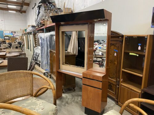 Kaemark Salon Styling Station Model# 4F65 (No Mirror)