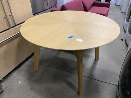 ARTICLE Modern Pine Look Circular Dining Table with Triangle Pattern