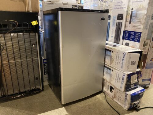 SANYO Stainless Steel Door Mini Fridge