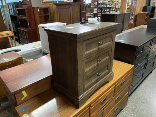 UNIVERSAL BROADMOORE Dark Brown 2 Drawer Powered Side Table