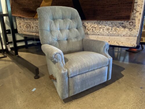 LA-Z-BOY Button Back Manual Recliner Armchair