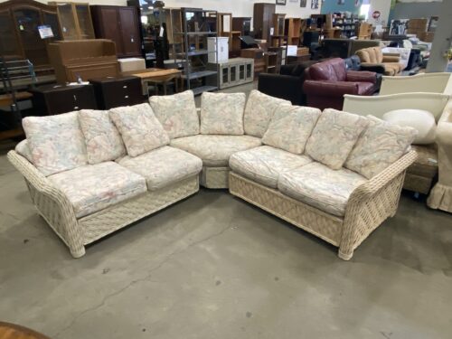 UNIVERSAL White Washed Ratan and Floral L Sectional