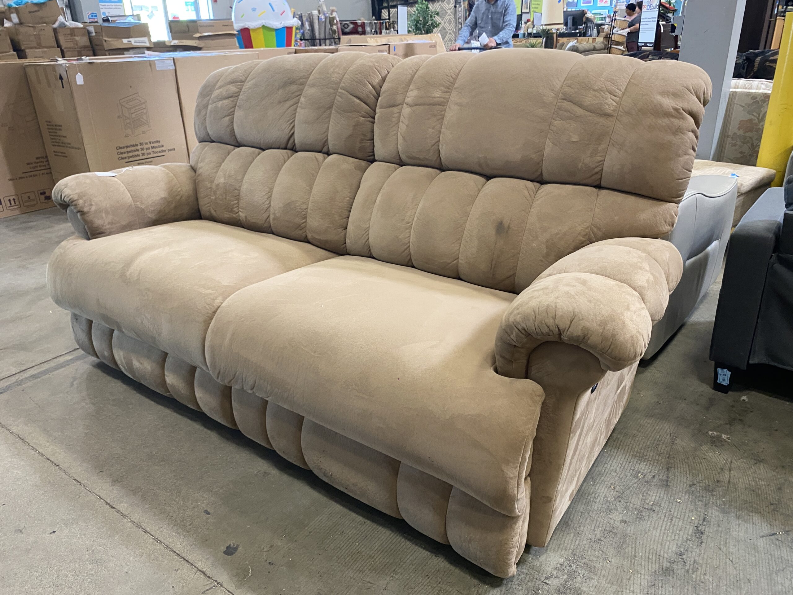 LA-Z-BOY Ultra Plush Light Brown Double Manual Recliner Loveseat
