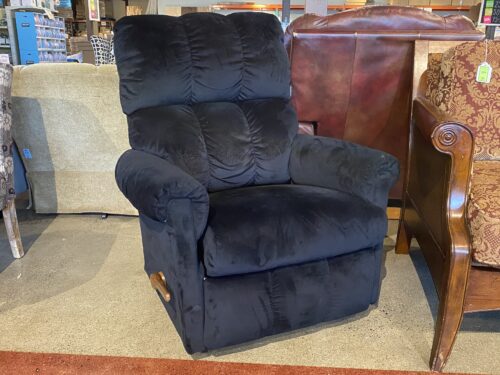 LA-Z-BOY Clean Plush Black Manual Recliner