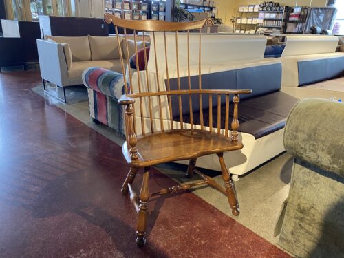 Wide Vintage Nantucket Style Windsor Chair