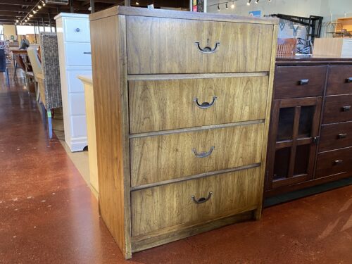 DIXIE Campaigner 4-Drawer Dresser