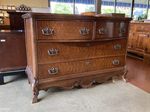 Grandiose Clawfoot 3-Drawer Dresser w/ Fancy Hardware