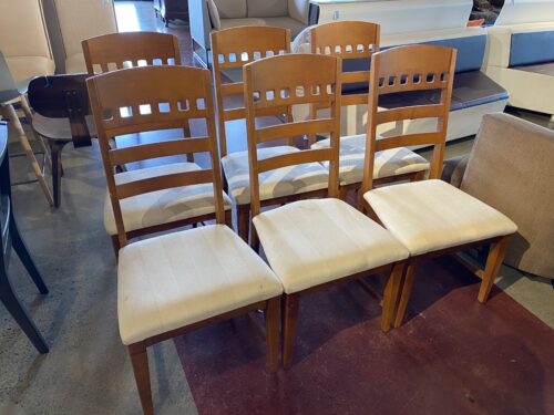 Set of 6 Chairs with White Fabric Seat