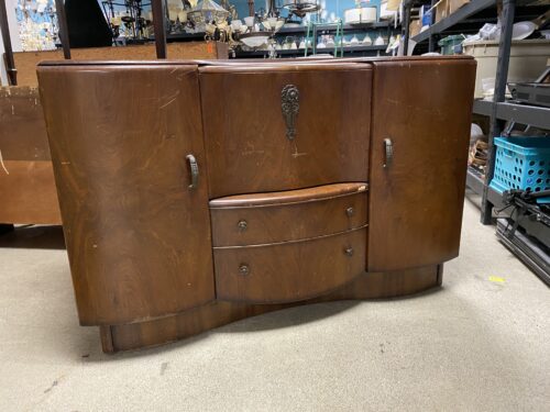 BEAUTILITY Antique Illuminated Bar Cabinet