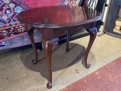 ETHAN ALLEN  Cabriole Leg Espresso Brown Side Table