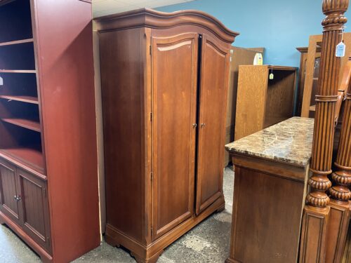 THOMASVILLE Cherry Stained Wardrobe w/ Built in Mirror