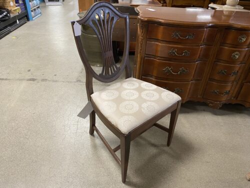 BROYHILL Antique Shield Dining Chair