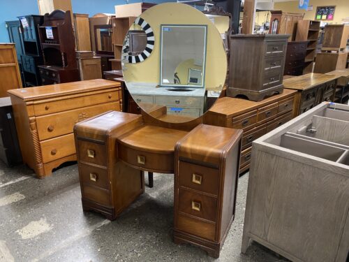 5 Drawer Vanity w/ Circular Mirror & Square Handles