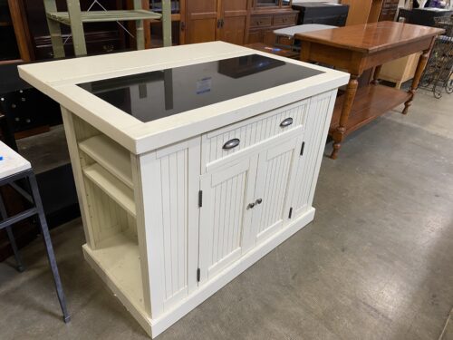 NANTUCKET  Kitchen Island with Extending Leaf