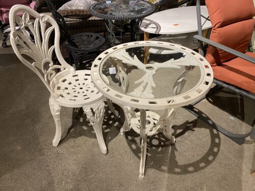 White Bistro Table with one Chair