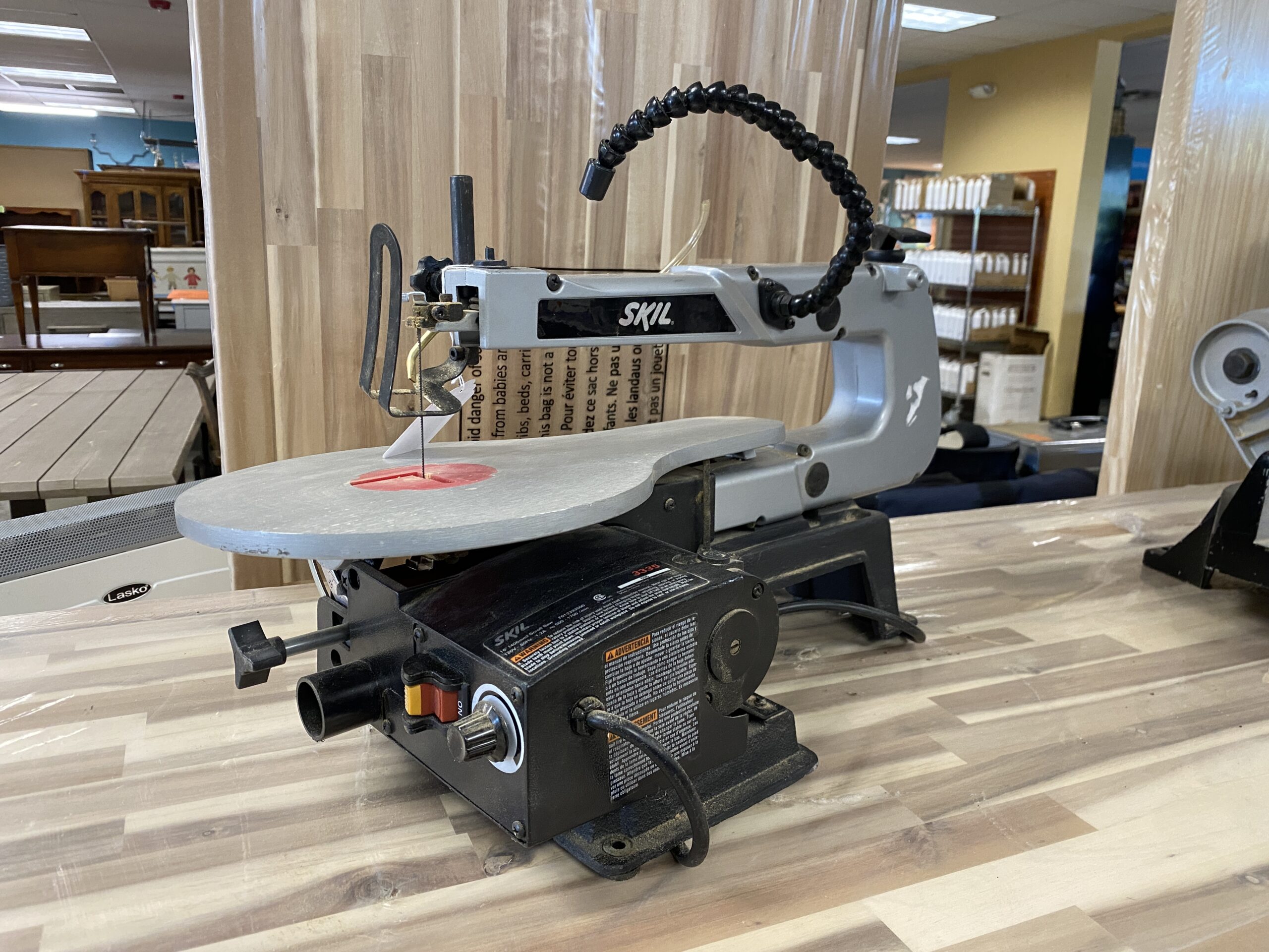 SKILL 16″ Scroll Saw