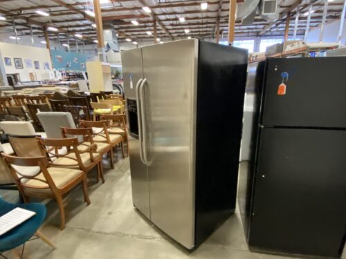 GE Side by Side Stainless Steel Fridge (AS-IS) Model #GSS25KSTB