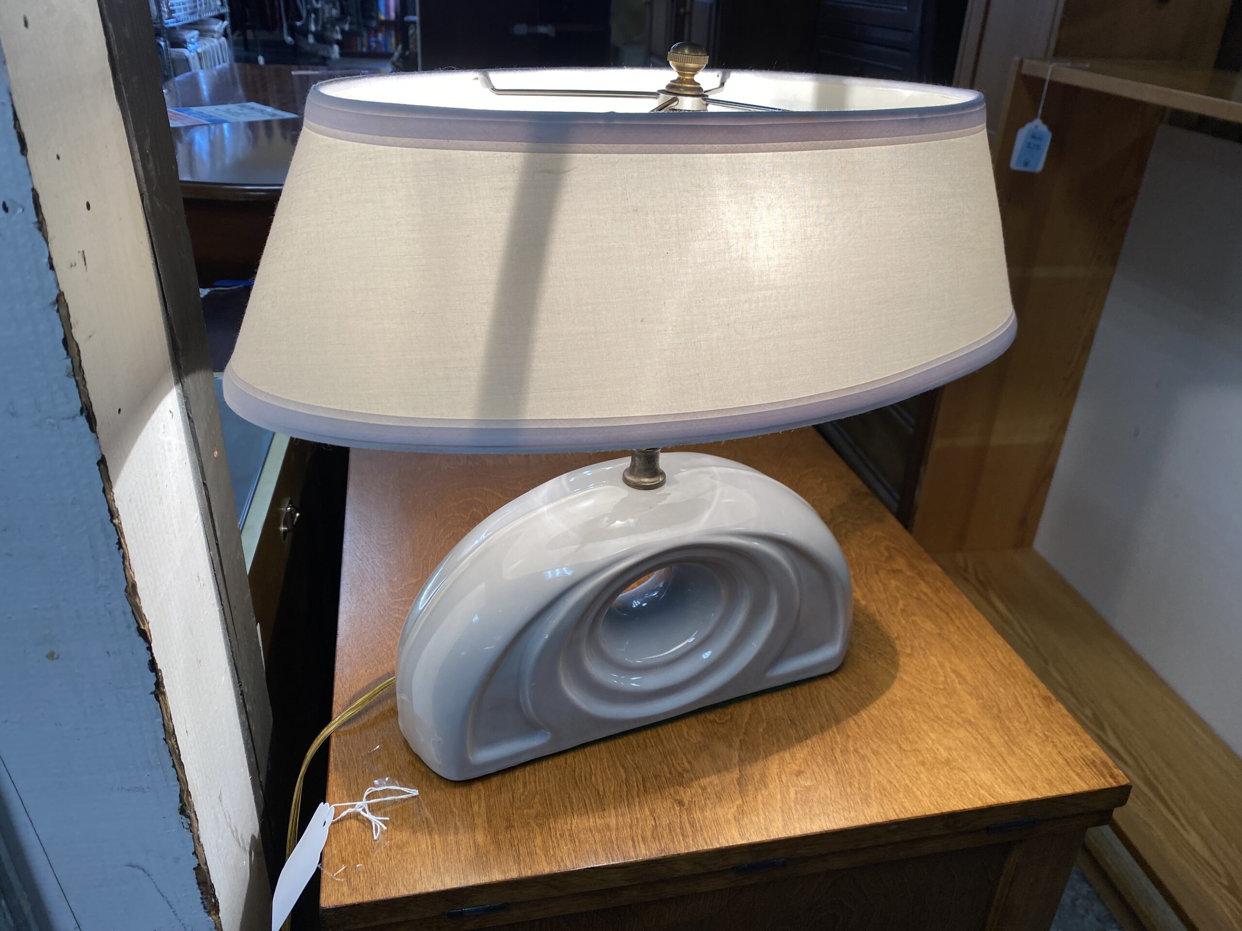 White Ceramic Table Lamp w/ Short Oval Shade
