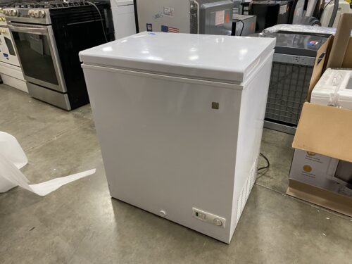 GE Free-Standing White Chest Freezer Model #FCM55SUCWW