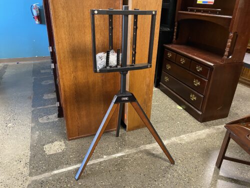FITUEYES Corner Tripod TV Stand