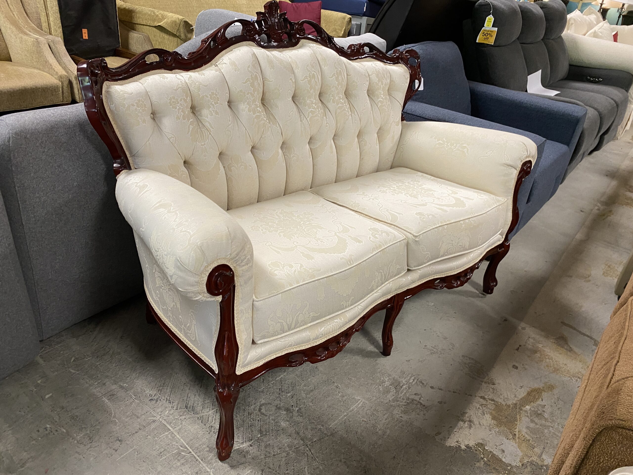 FRANCESCA IMPORTS Cherry Wooden Loveseat w/ Intricate White Fabric
