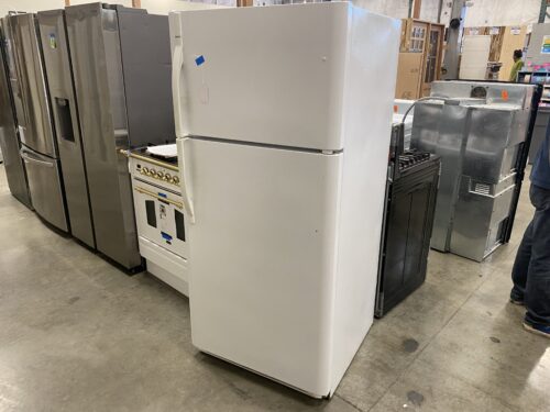 KENMORE All White Fridge and Freezer Model #253.648024
