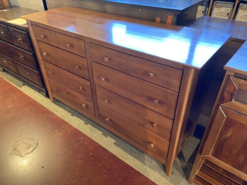 NADEAU Made in Canada 8 Drawer Dresser