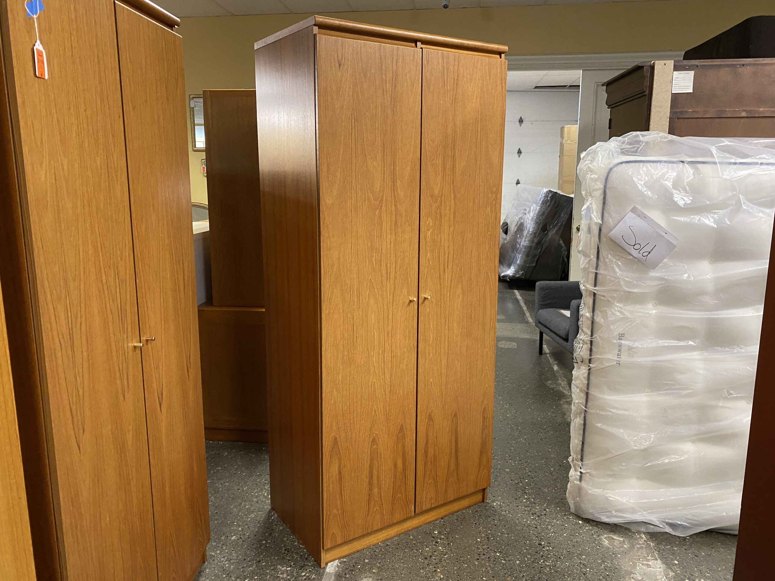 Modern Wooden 2 Door Wardrobe