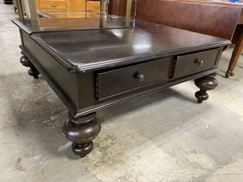 PAULA DEEN Dark Wooden Lift Top Coffee Table