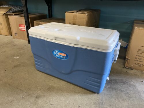 COLEMAN Xtreme Light Blue Ice Chest