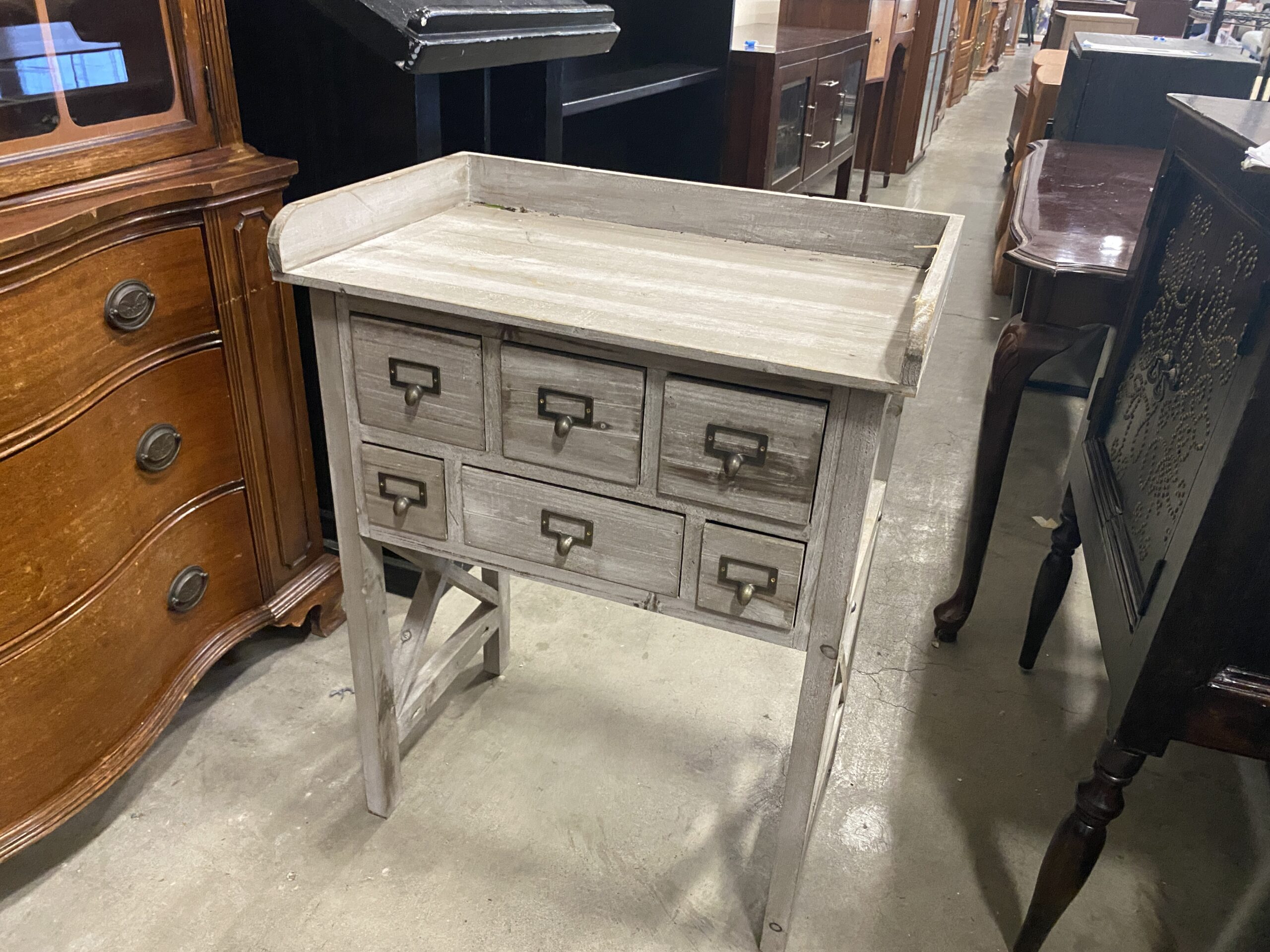 Farmhouse End Table with 6 Drawers