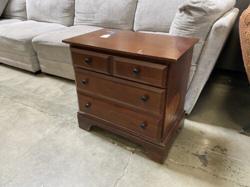 VAUGHAN BASSETT Cherry Wood Heritage 3 Drawer Nightstand - Damaged