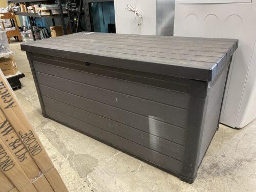 YETER Black Outdoor Storage Chest