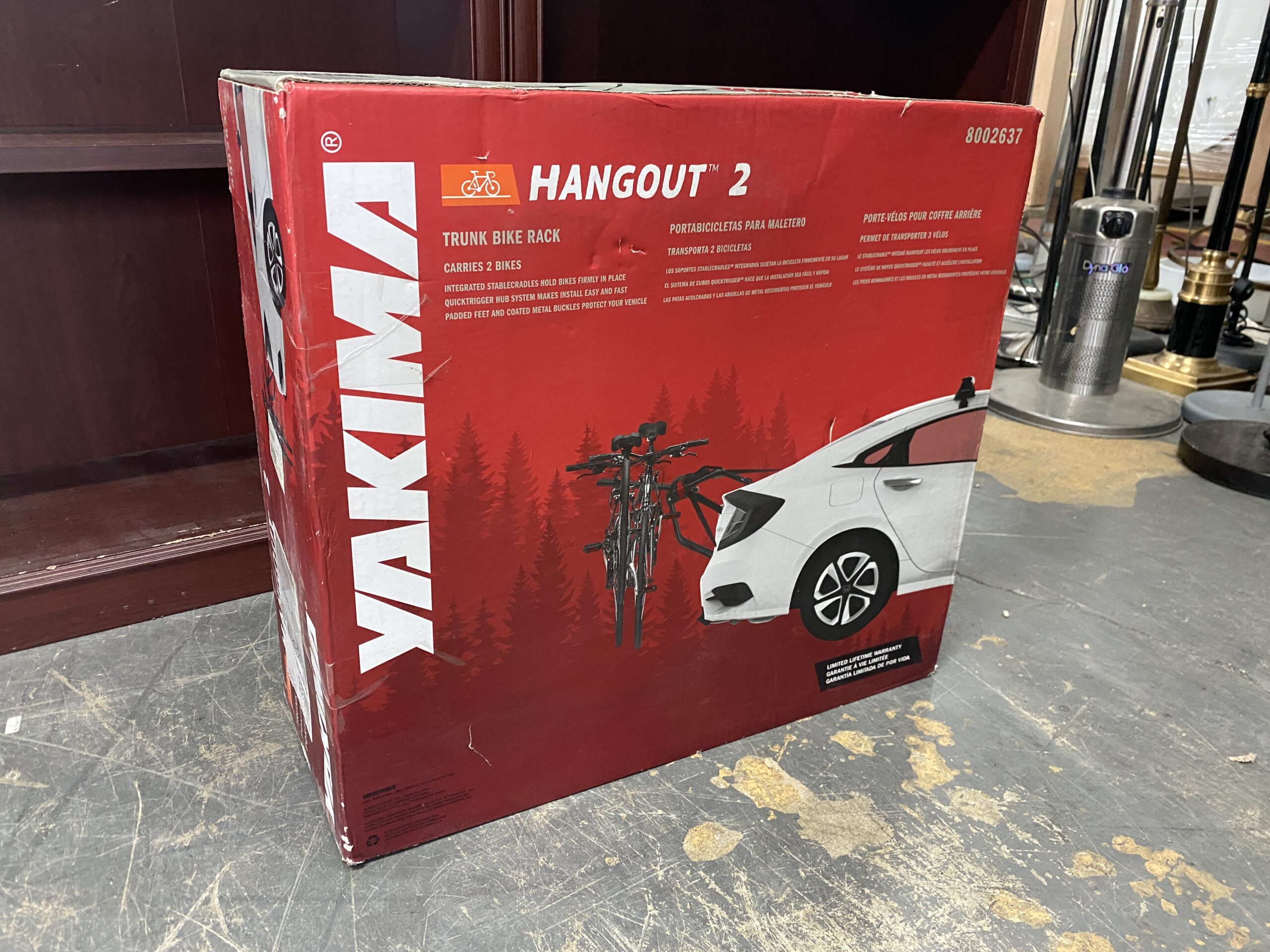 NEW! YAKIMA HangOut 2- Bike Trunk Rack