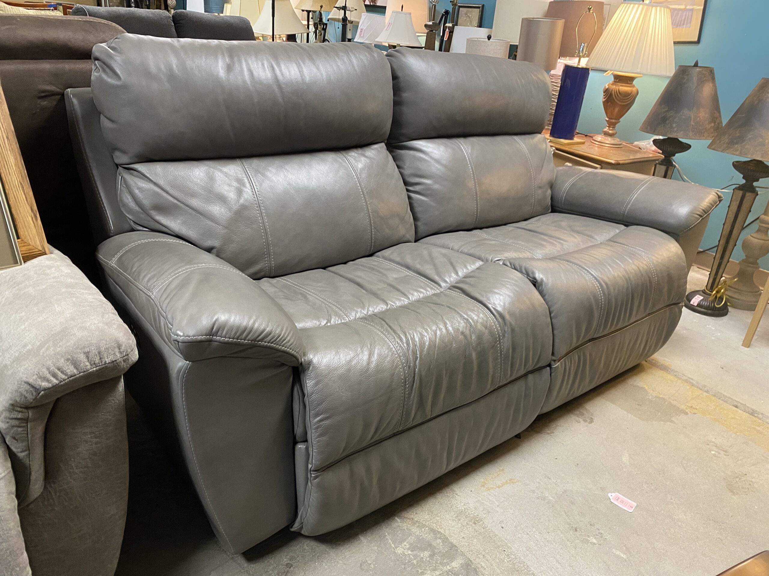LA-Z-BOY Grey Leather Power Reclining Loveseat