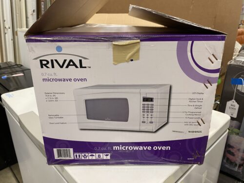 RIVAL Small Countertop Microwave Oven