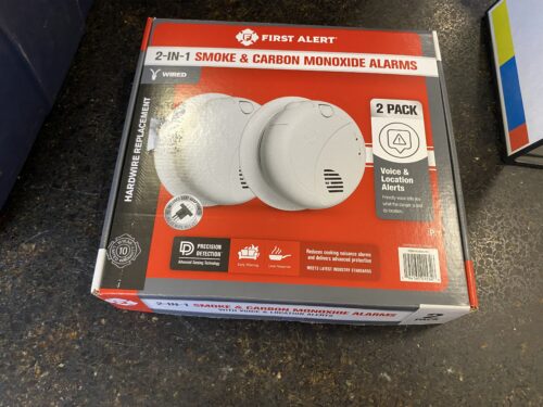 NEW! FIRST ALERT 2-in-1 Smoke and Carbon Alarm