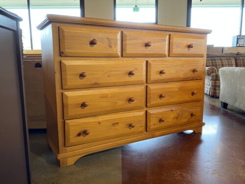 TRADEWINS 9-Drawer Dresser w/ Dovetail Joints
