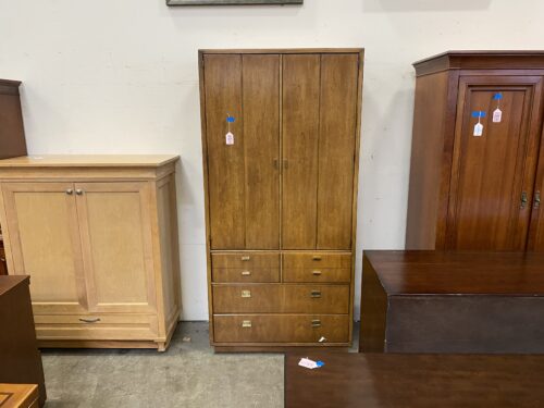 DREXEL Vintage Consensus XL Armoire
