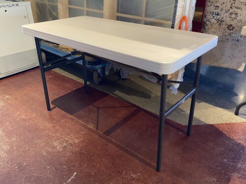 LIFETIME Petite Folding Table