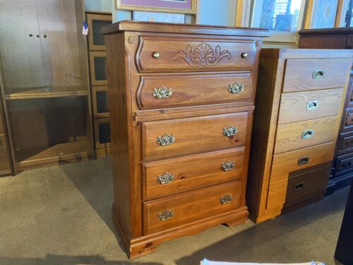 Sturdy Flourished All-Wood 5-Drawer Dresser