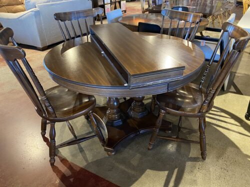 Dark Finish 4-Seater Dining Table Set w/ Leaves