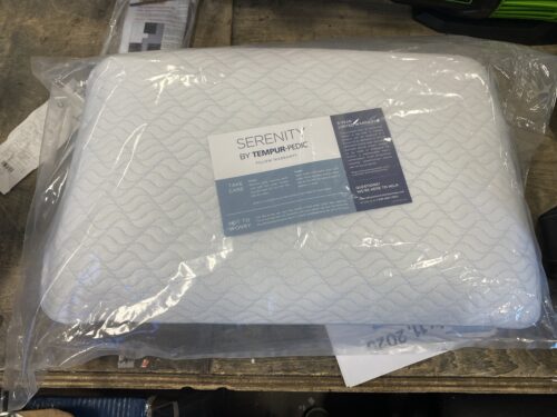 NEW! TEMPERPEDIC Serenity Memory Foam Pillow