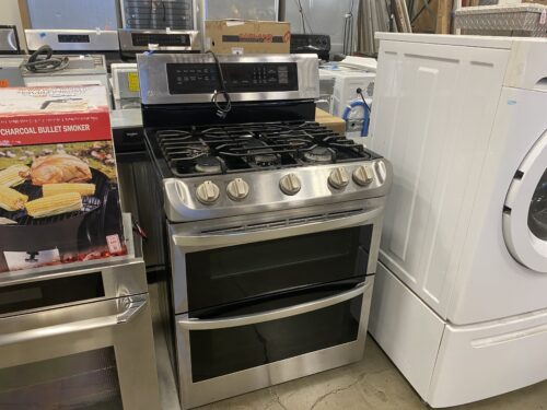 LG Electric Stove Top with Two Oven Compartments Model #71KMTL0G569