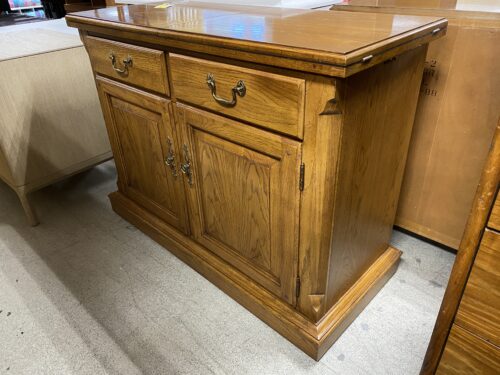 THOMASVILLE 2-Drawer Extendable Buffet