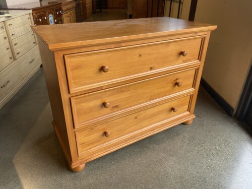 Pine Three-Drawer Dresser with Round Knobs