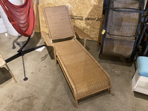 Woven Outdoor Chaise lounge Chair