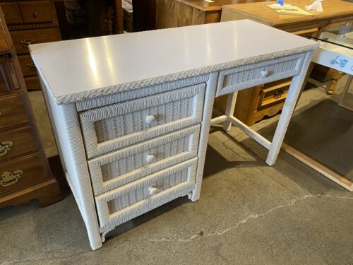 HENRY LINK Made in USA Four Drawer White Wicker Desk