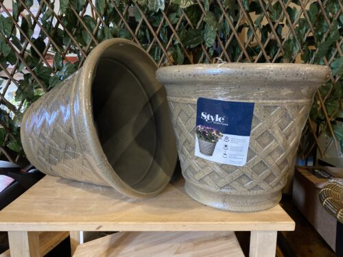 STYLE SELECTIONS Grey Resin Planter Set (2)